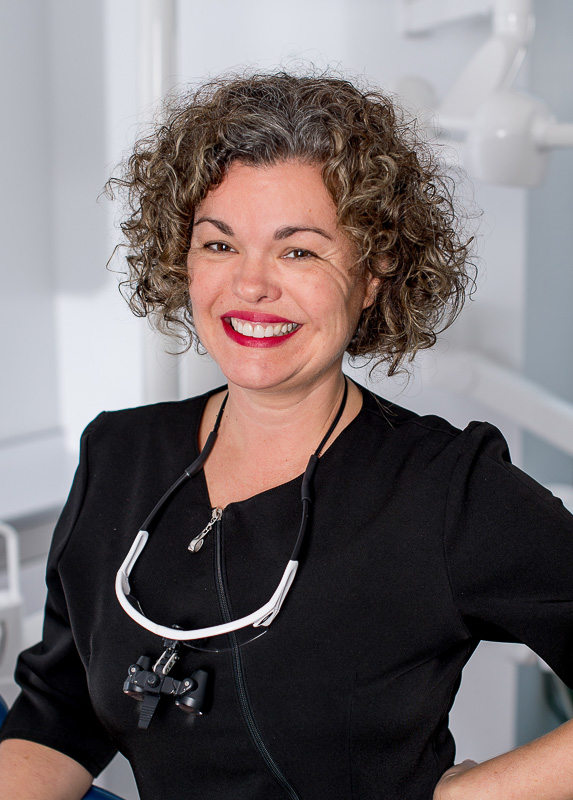 Dre Claudia La rochelle, dentiste à la Clinique dentaire du Carrefour à Sherbrooke