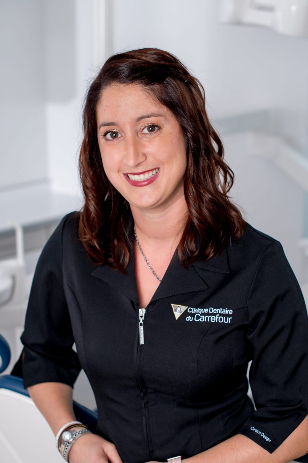 Stéphanie, assistante dentaire à la Clinique dentaire du Carrefour à Sherbrooke.